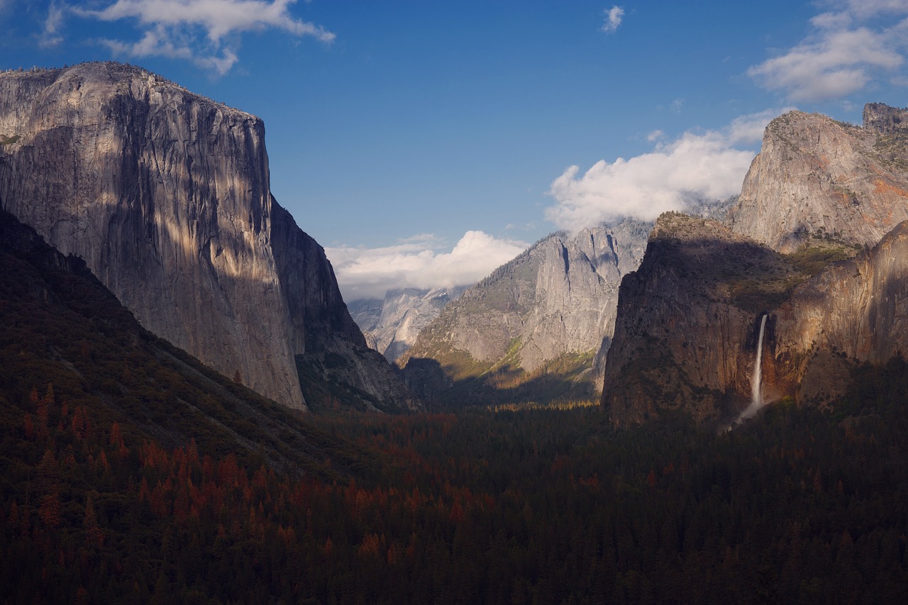 Image - mountain highland valley rock blue