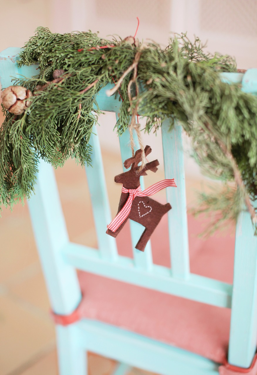 Image - christmas day chair decor deer