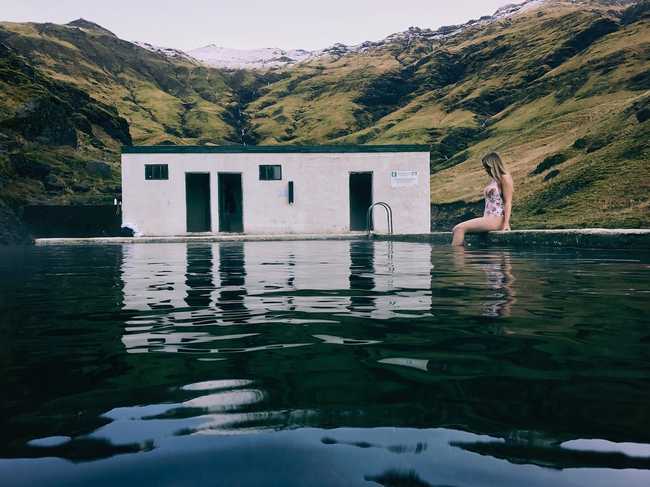 Image - mountain highland swimming pool