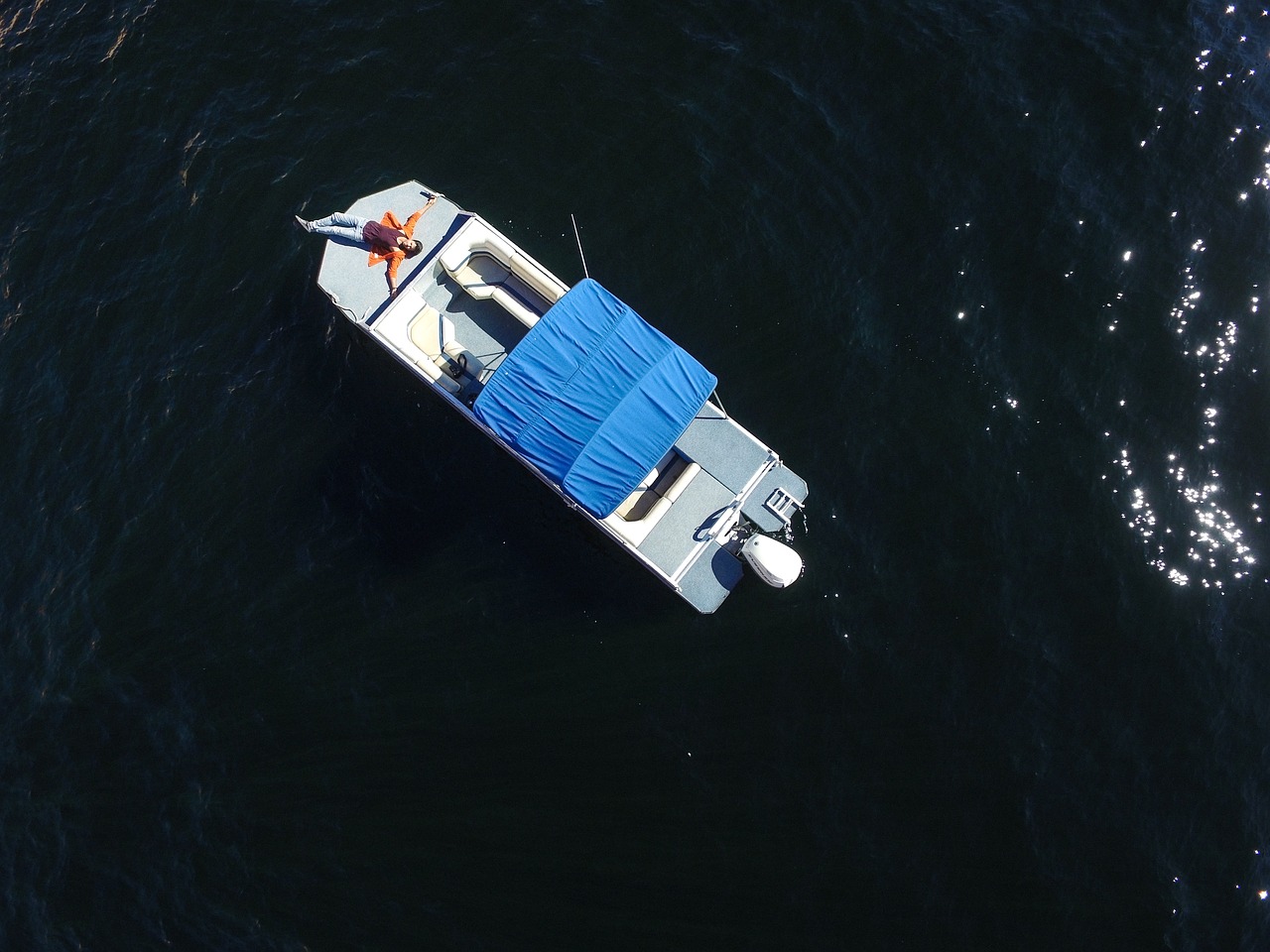 Image - sea ocean water dark people relax