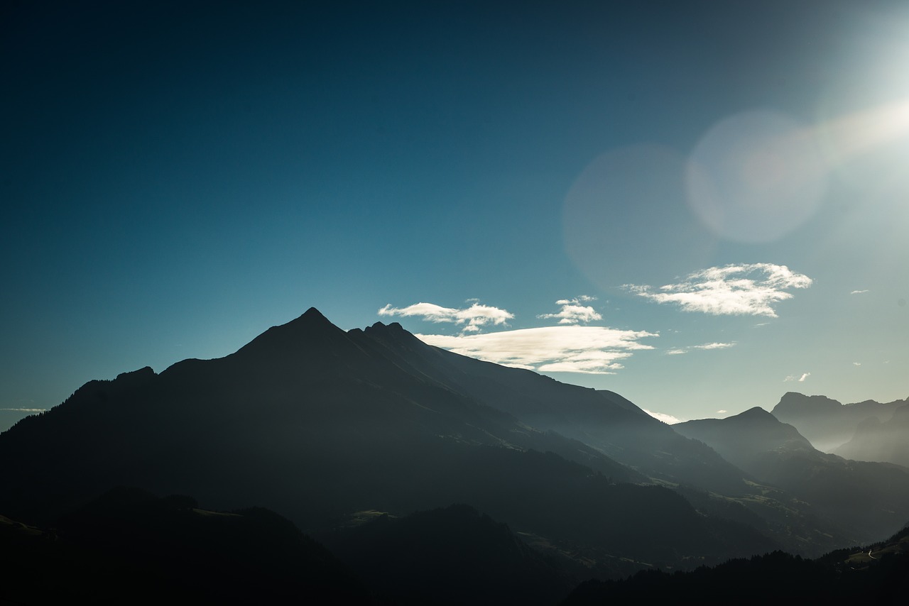 Image - dark sunrise sunlight mountain