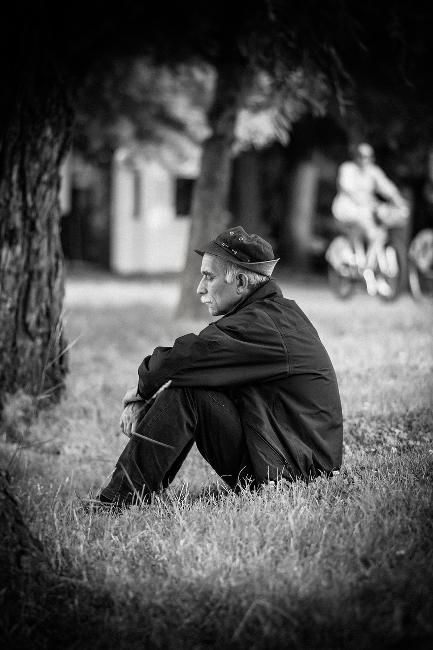 Image - grass people old man sad