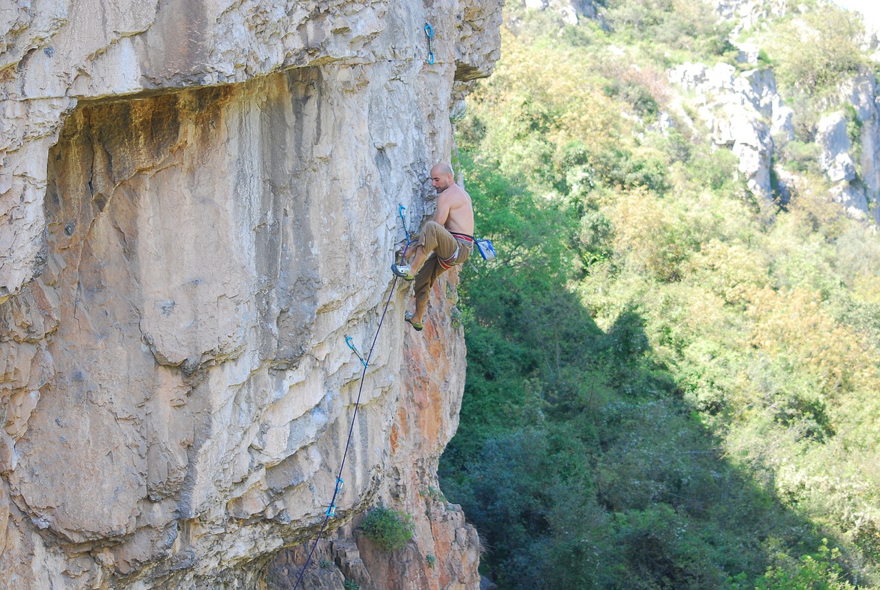 Image - hill rock people man climbing
