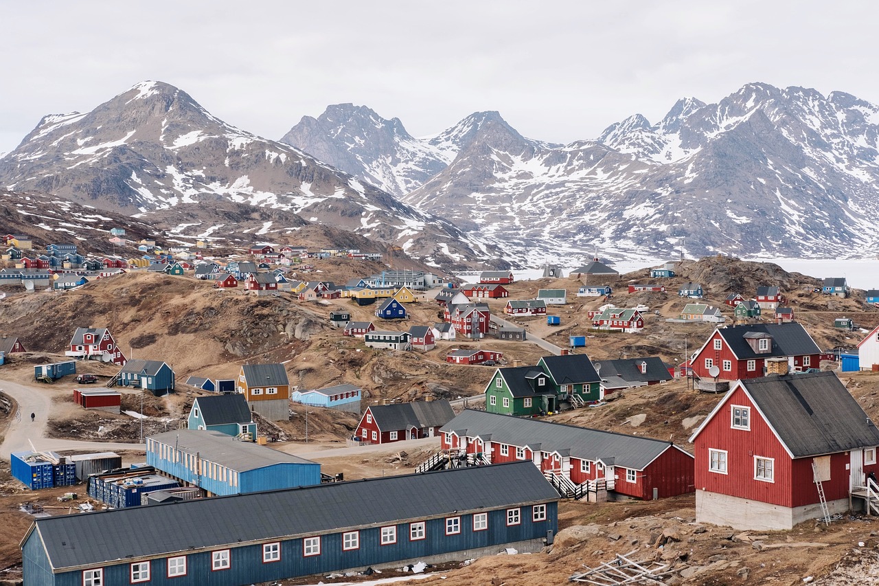 Image - houses building mountain highland