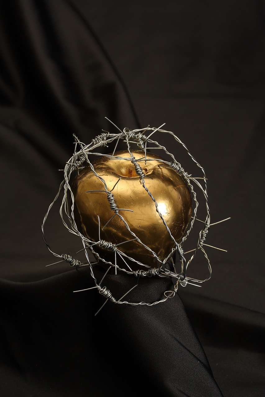 Image - adam eve apple gold painted
