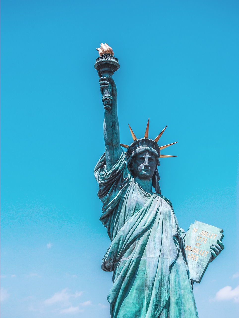 Image - blue sky clouds liberty