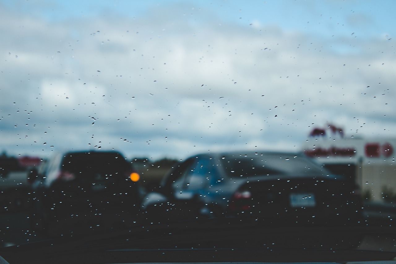 Image - car drive glass window raindrops