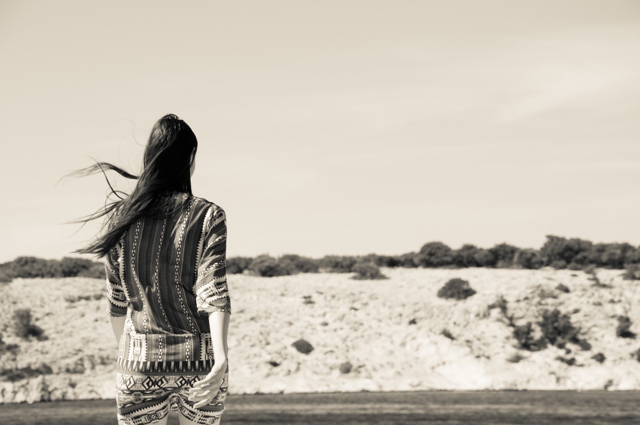 Image - people girl alone black and white