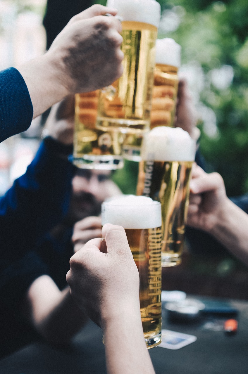 Image - beer cold drinks beverage hands