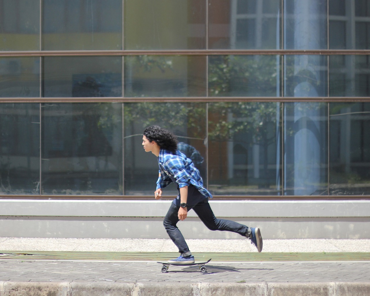 Image - skateboard people guy skateboarding