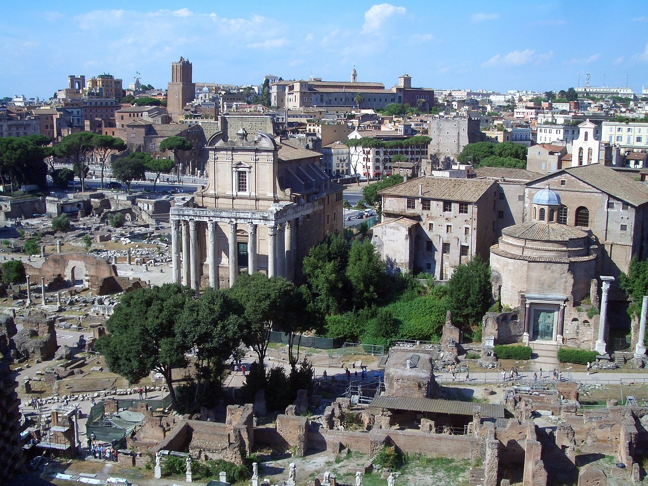 Image - rome forum excavation italy