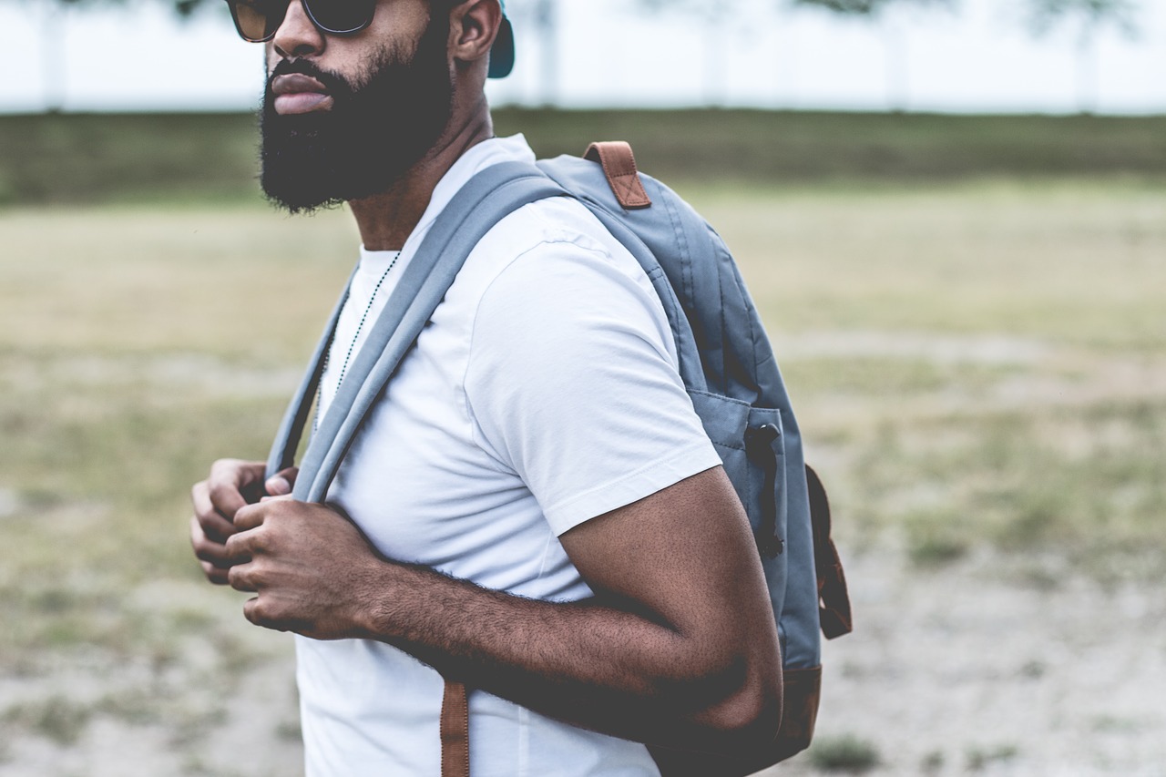 Image - guy man beard sunglasses backpack