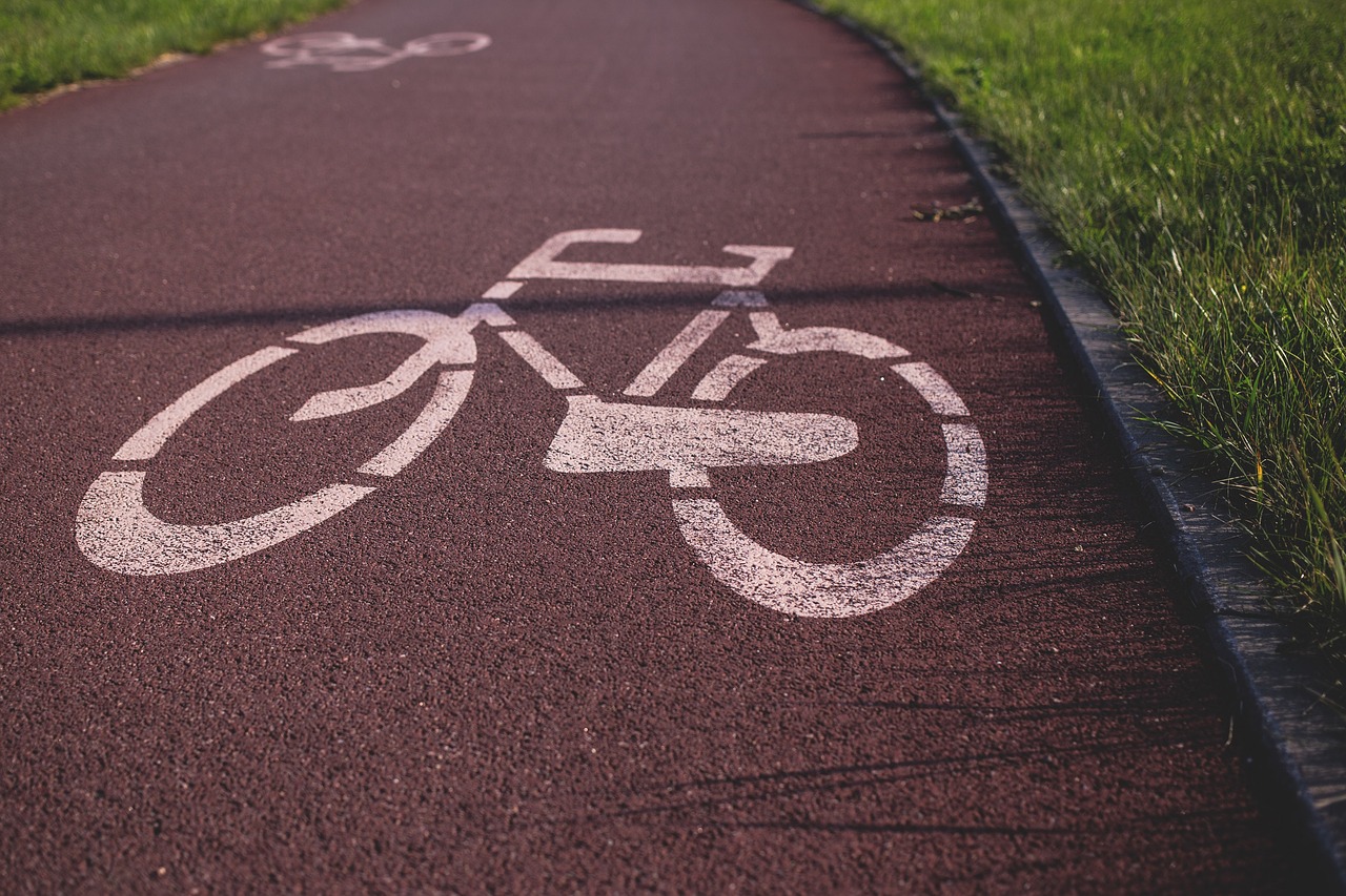 Image - still signs bicycle lane road