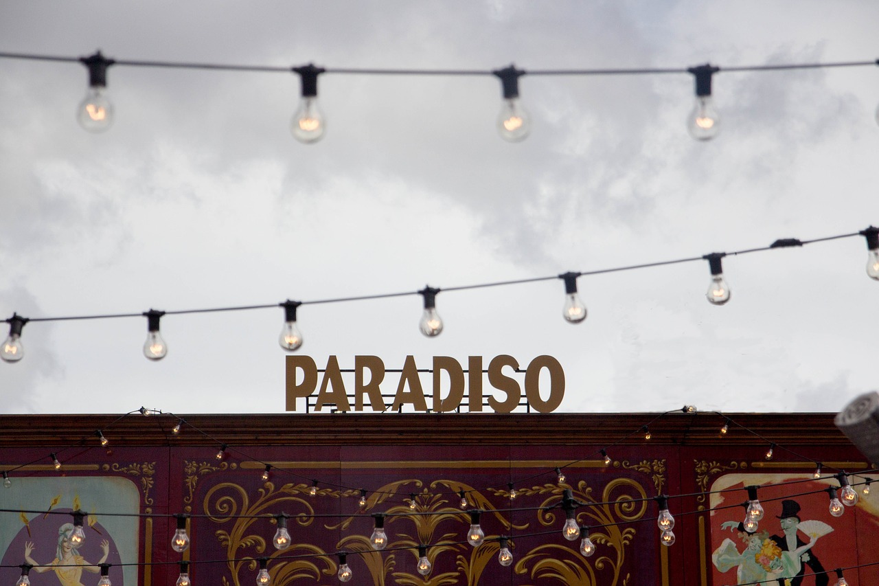 Image - still signage paradiso themed park