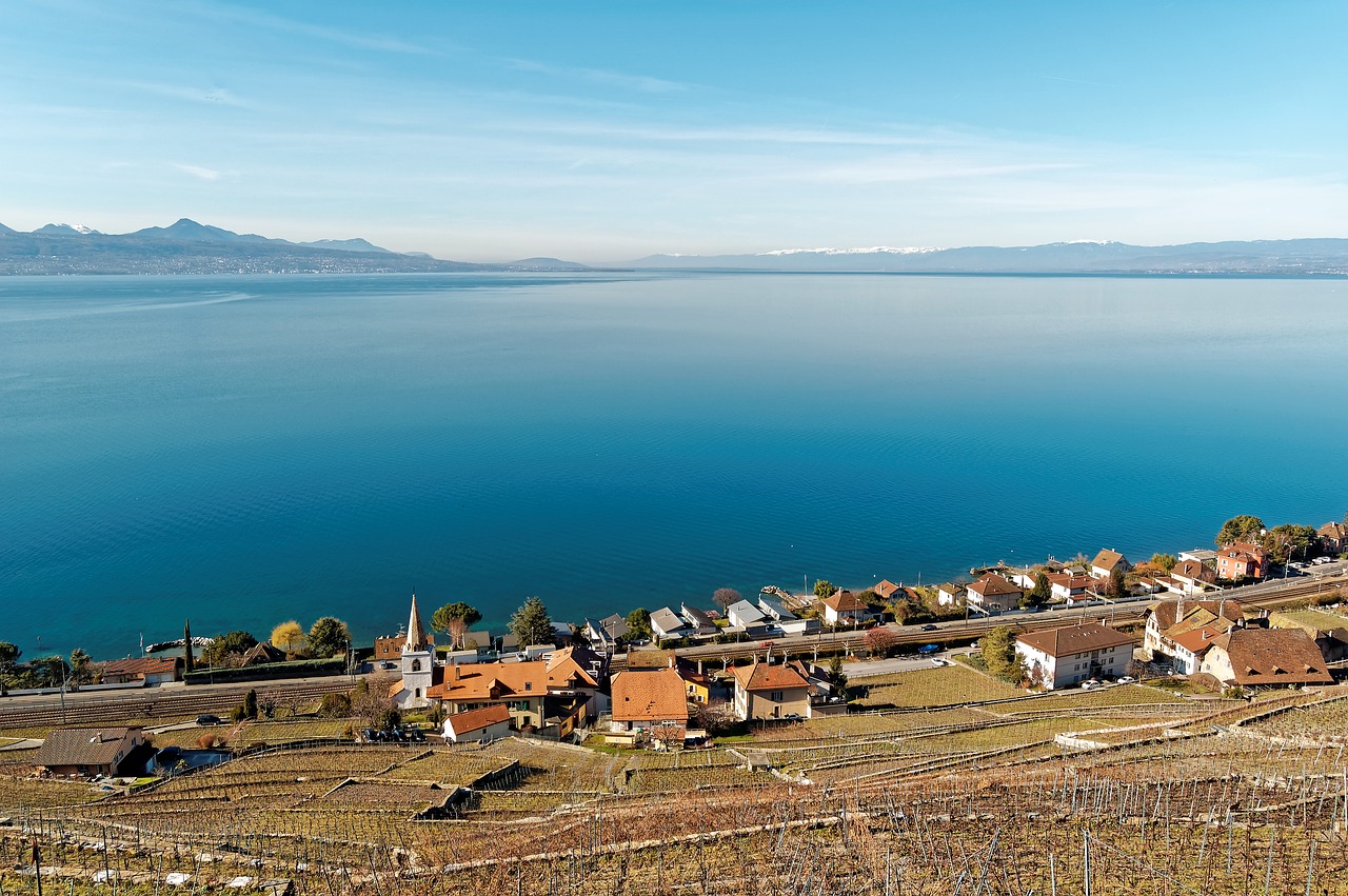 Image - geneva lake vaud switzerland
