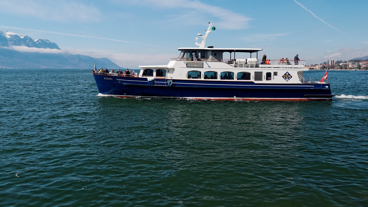 Image - boot ship transport geneva lake