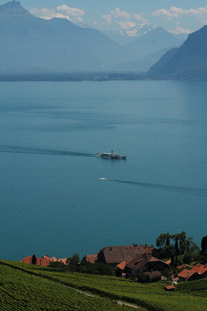 Image - lavaux vaud vineyards geneva lake