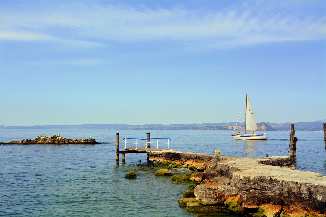 Image - lake garda punta san vigilio