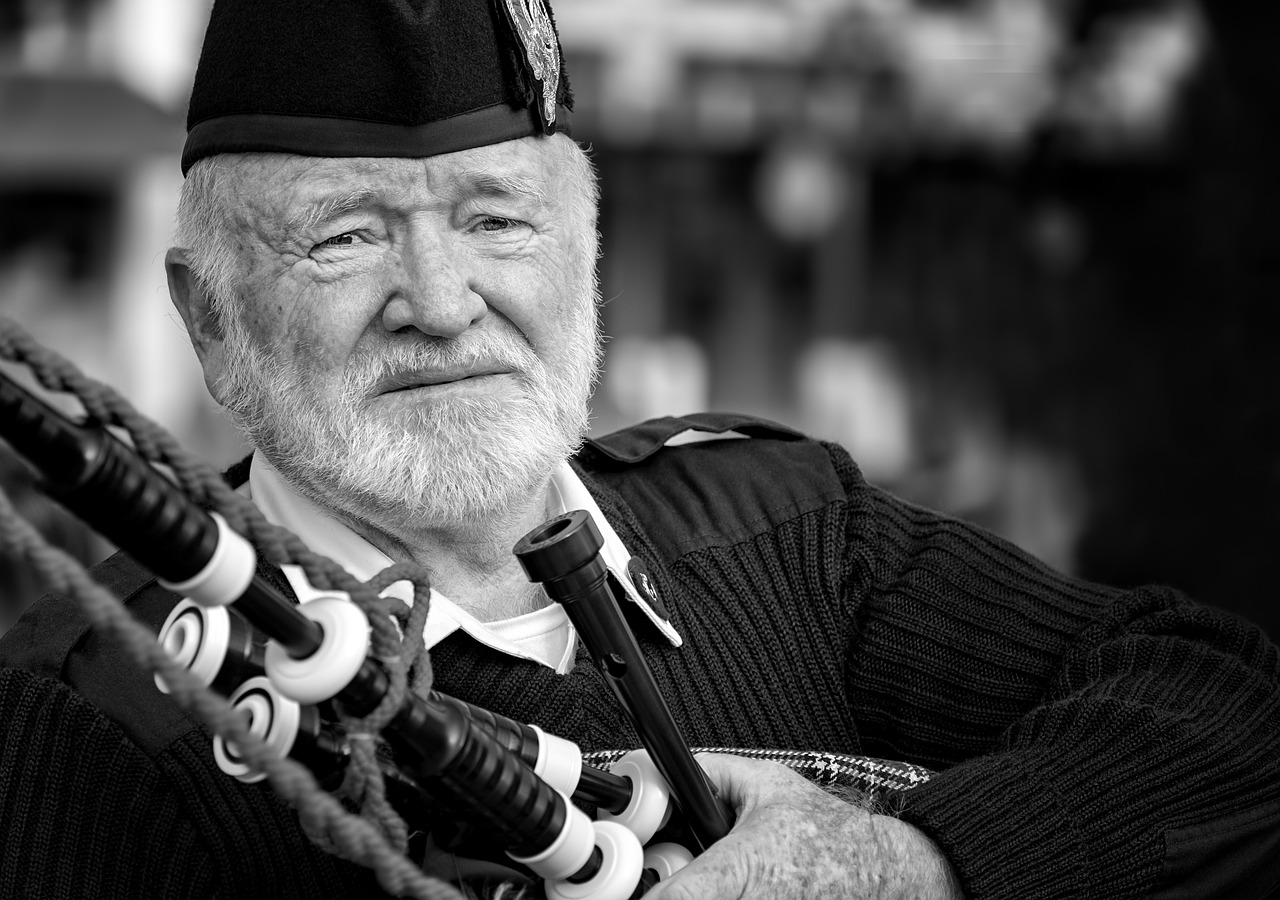 Image - bagpipe black scotland musical