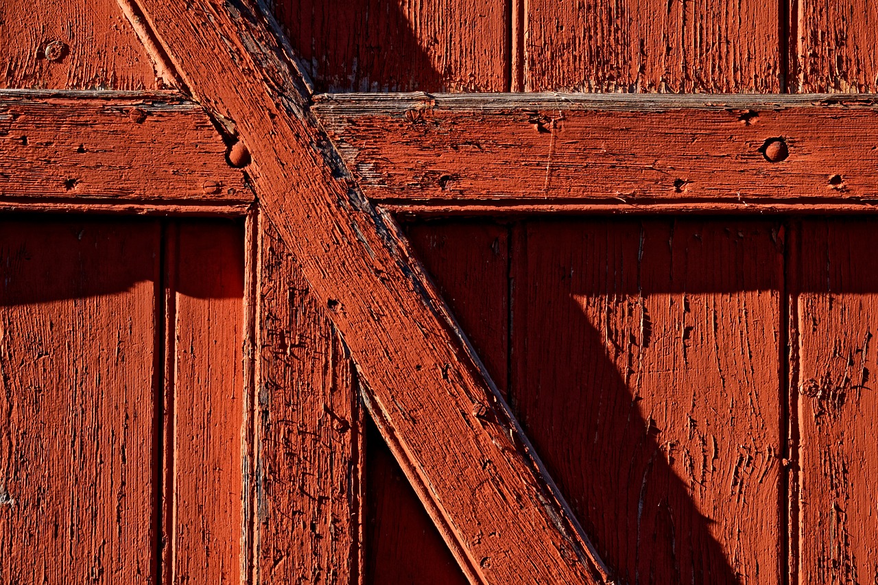 Image - wood red barn deleted red wood
