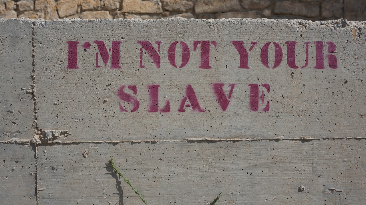 Image - slave wall saying graffiti ibiza