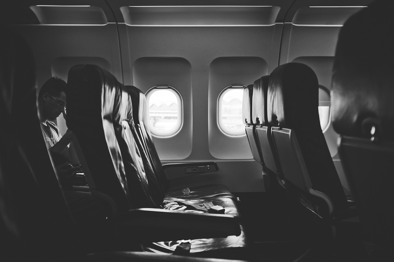 Image - airplane seats isle windows travel