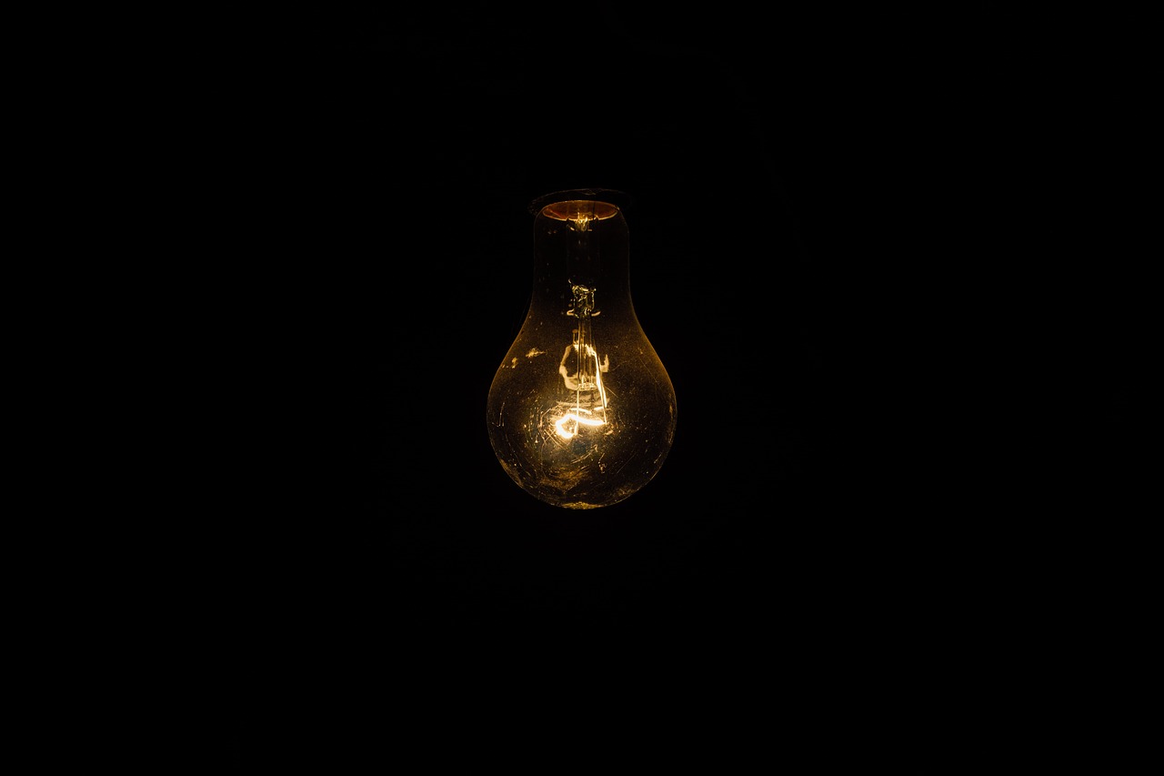 Image - light bulb lights dark night