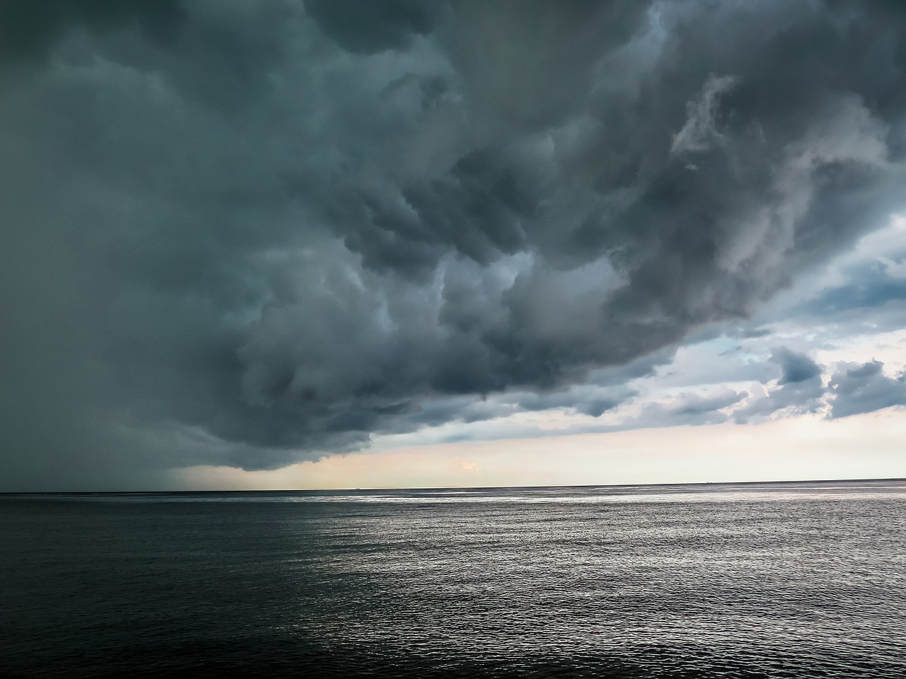 Image - ocean sea water horizon storm sky