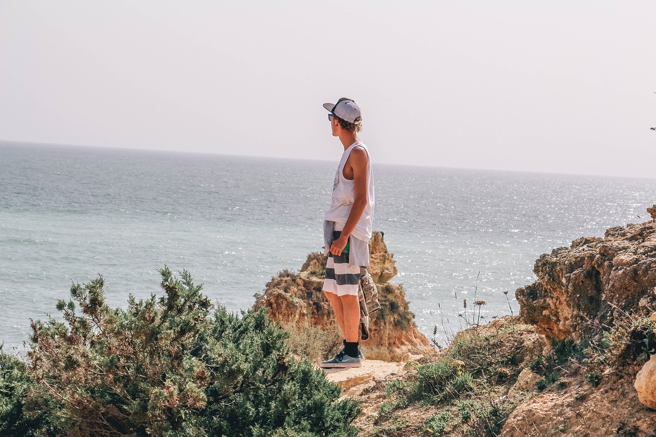 Image - guy man hat ocean sea coast