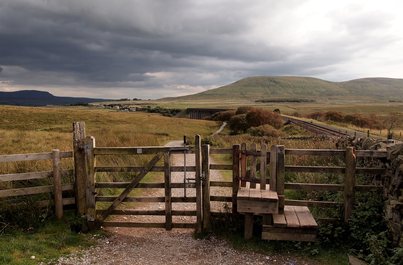 Image - wood fence farm rural countryside