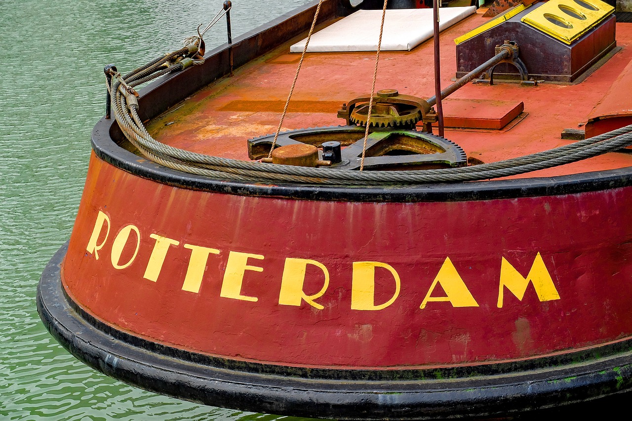 Image - barge houseboat boat canal