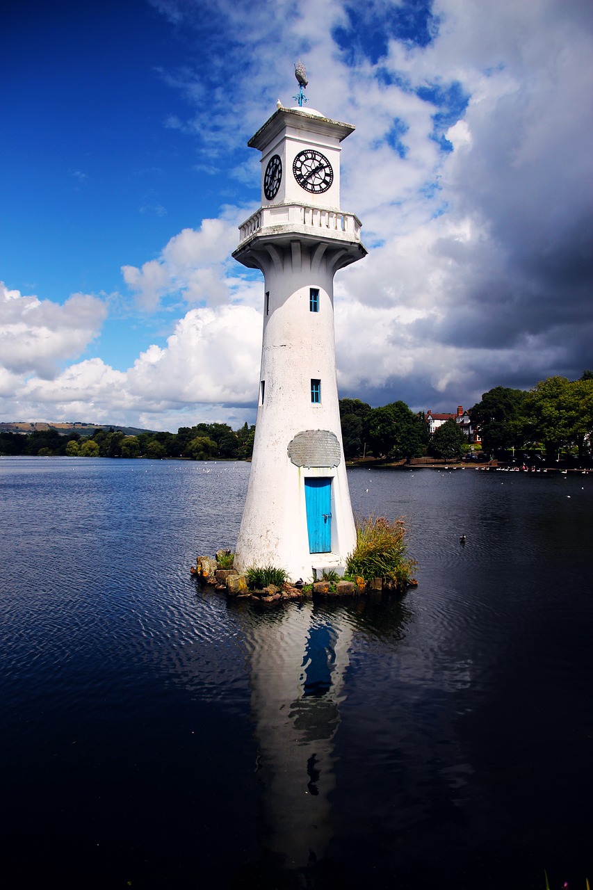 Image - lighthouse lake sky great