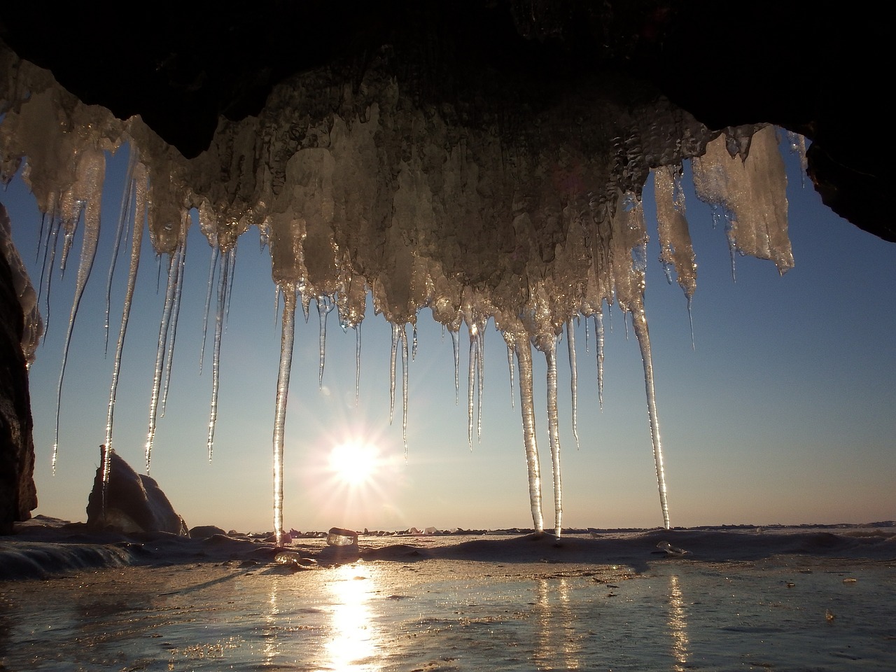 Image - baikal lake naples icicles ice