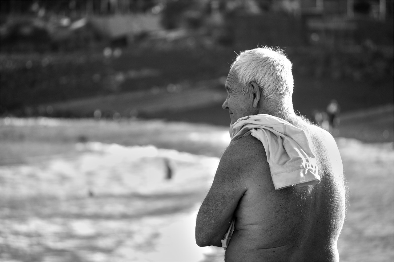 Image - old man beach elderly senior