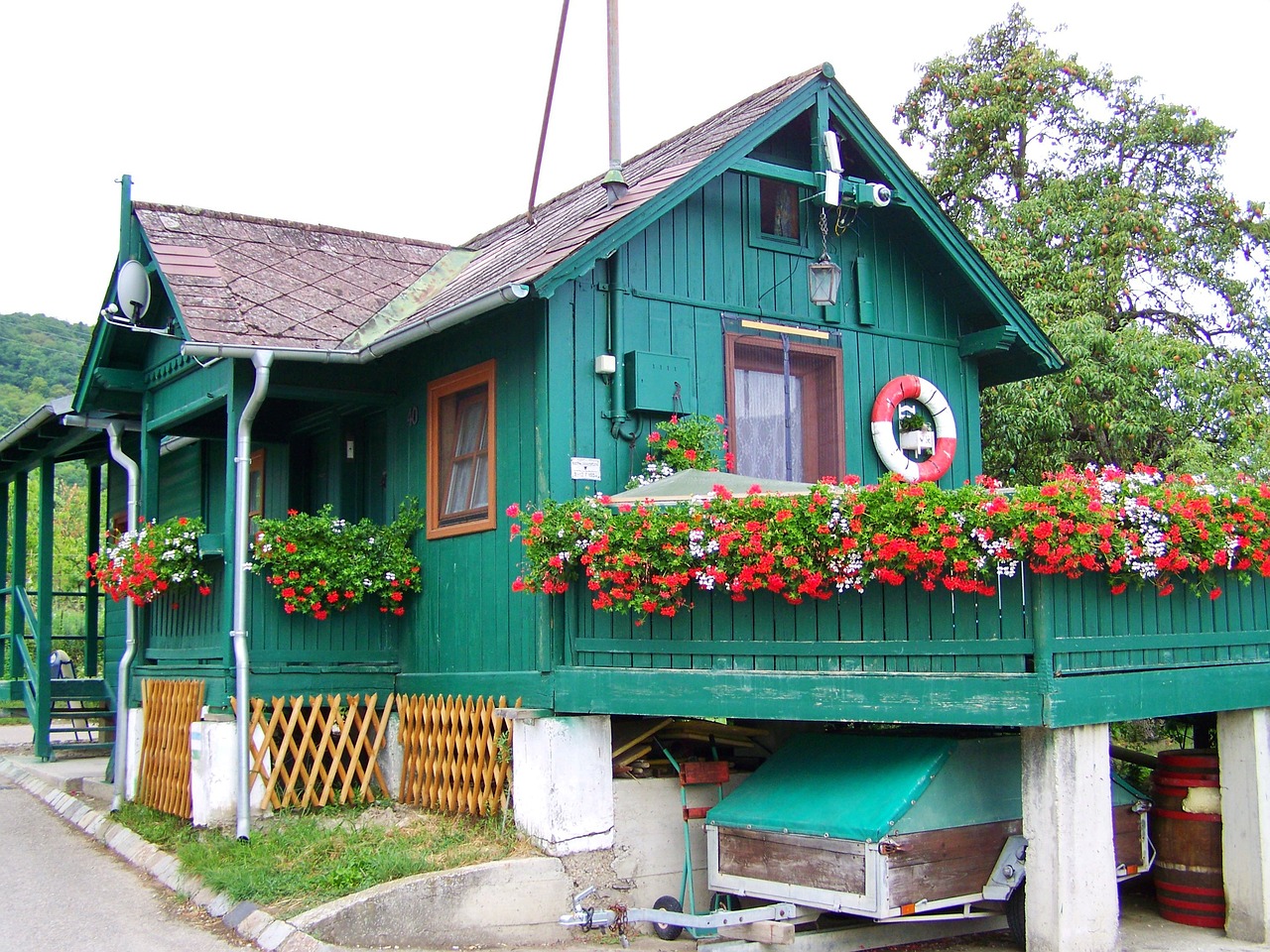 Image - chalet holiday home little house