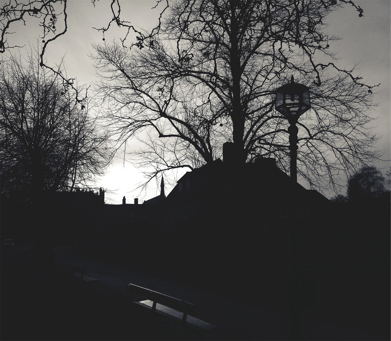 Image - lamp post benches path