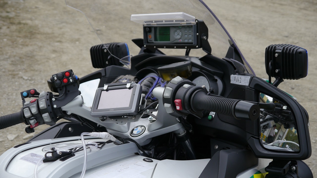 Image - paramedic ambulance emergency