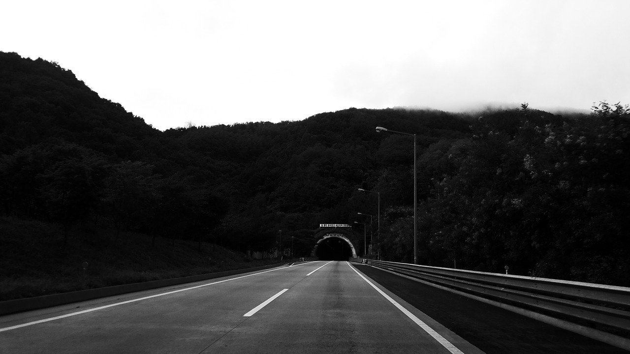 Image - tunnel photo black and white nature