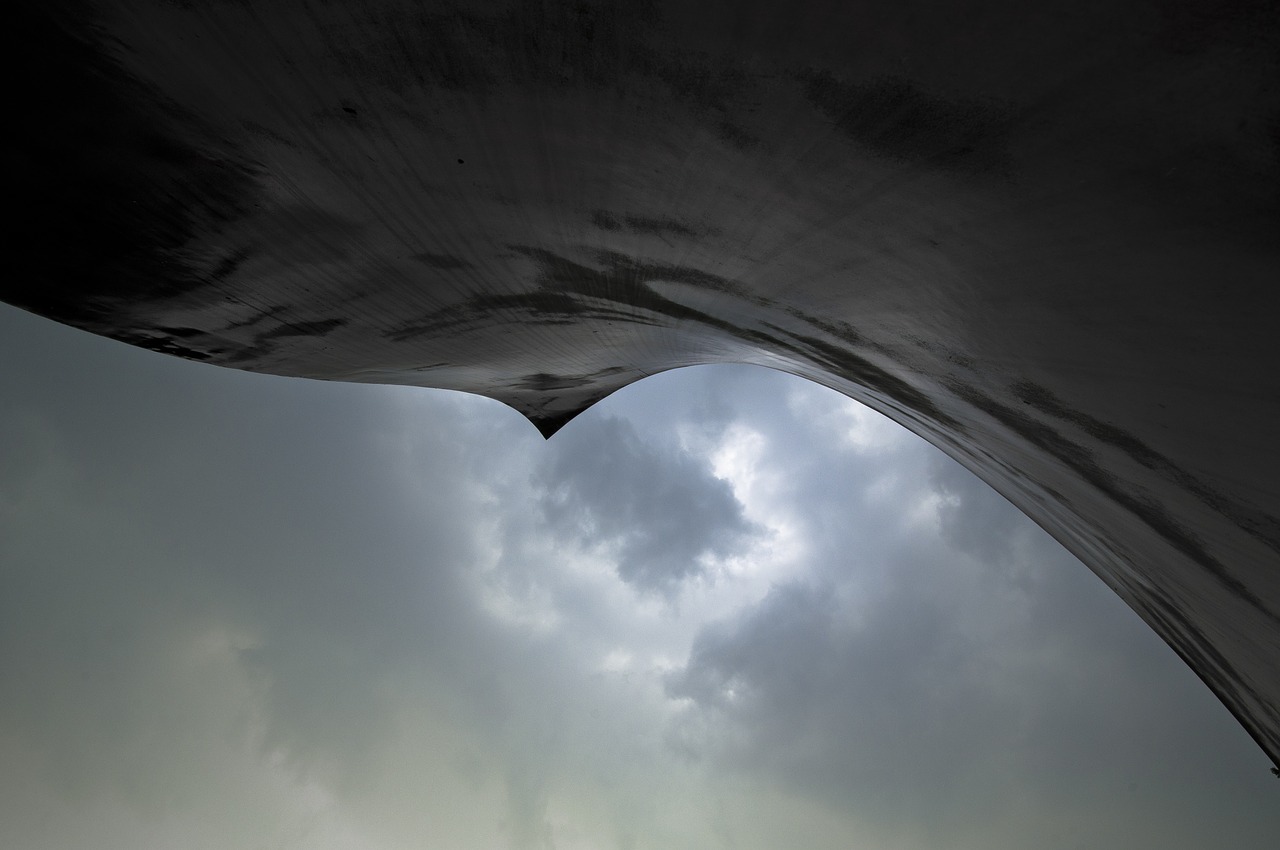 Image - suzhou jinji lake sky steel spiral