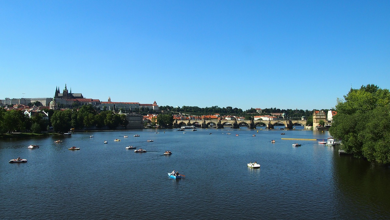 Image - prague moldova charles bridge