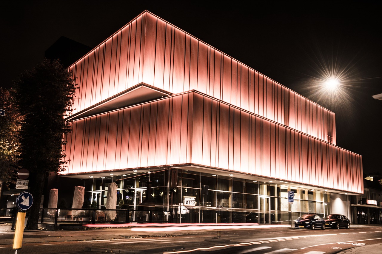 Image - by night theater theatre