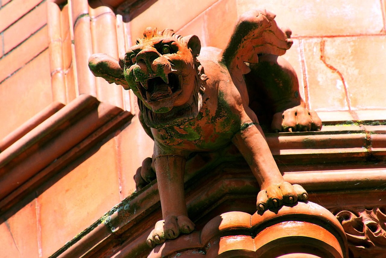 Image - gargoyle grotesque sculpture gothic