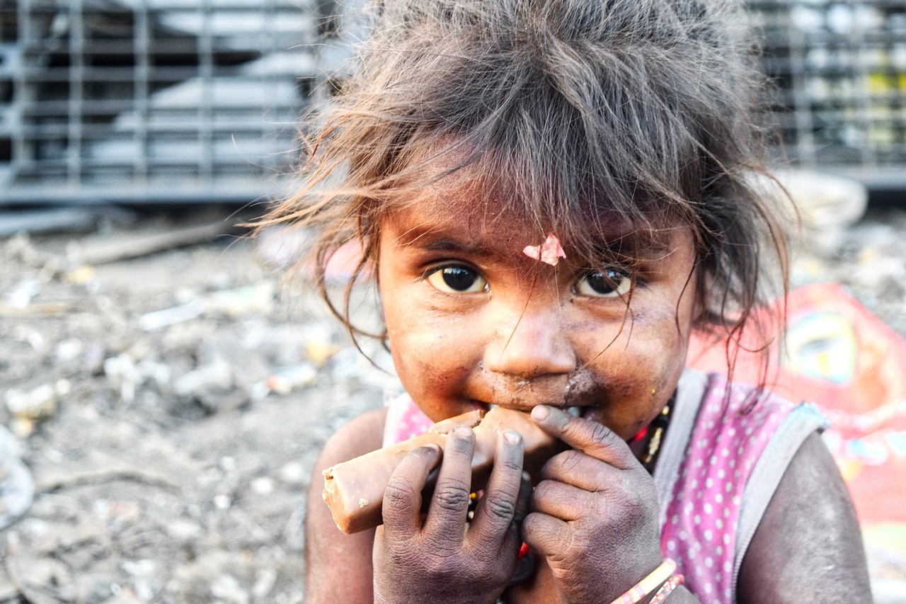 Image - slums india girl poor lovely