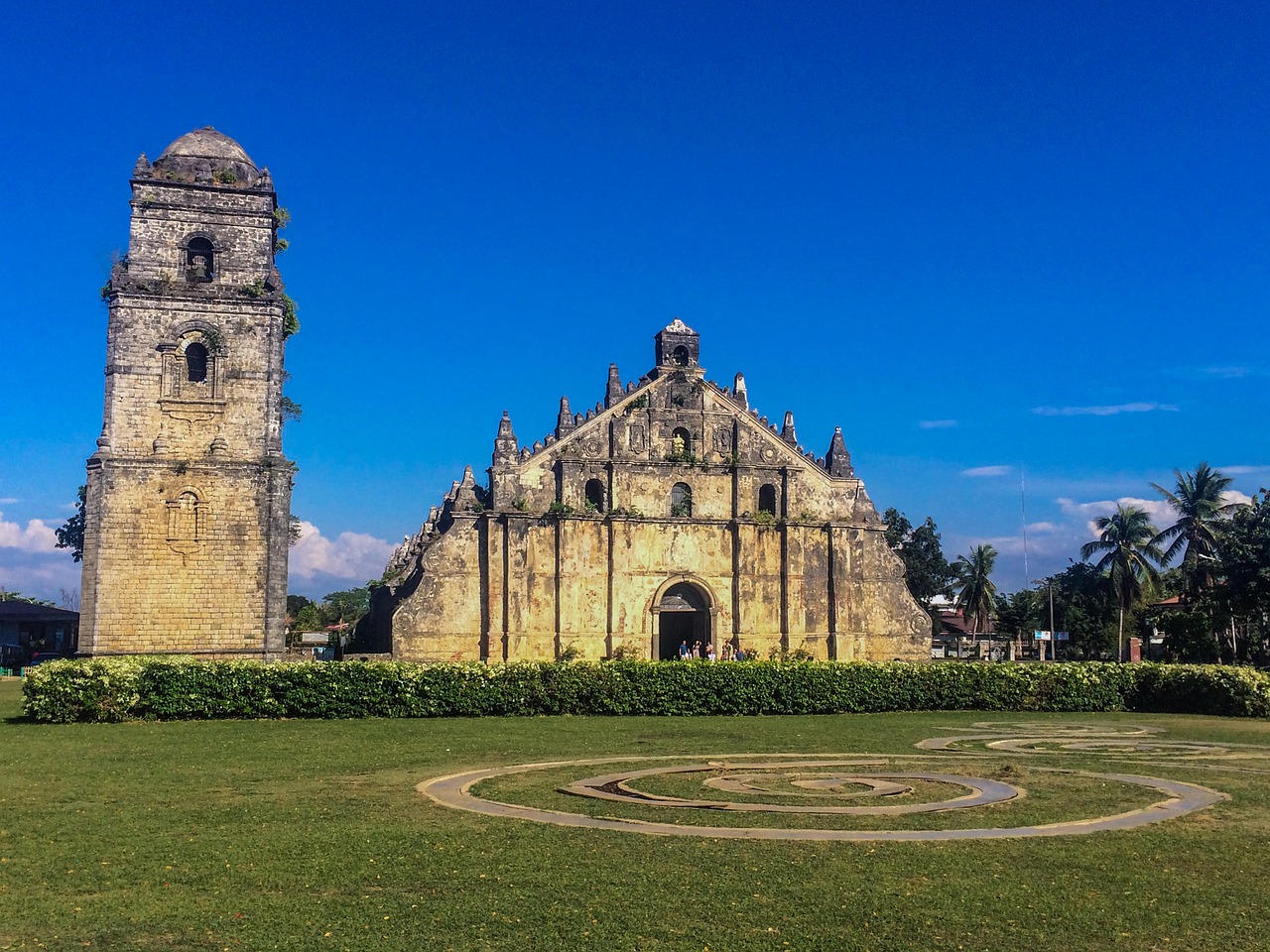 Image - church vintage green grass blue