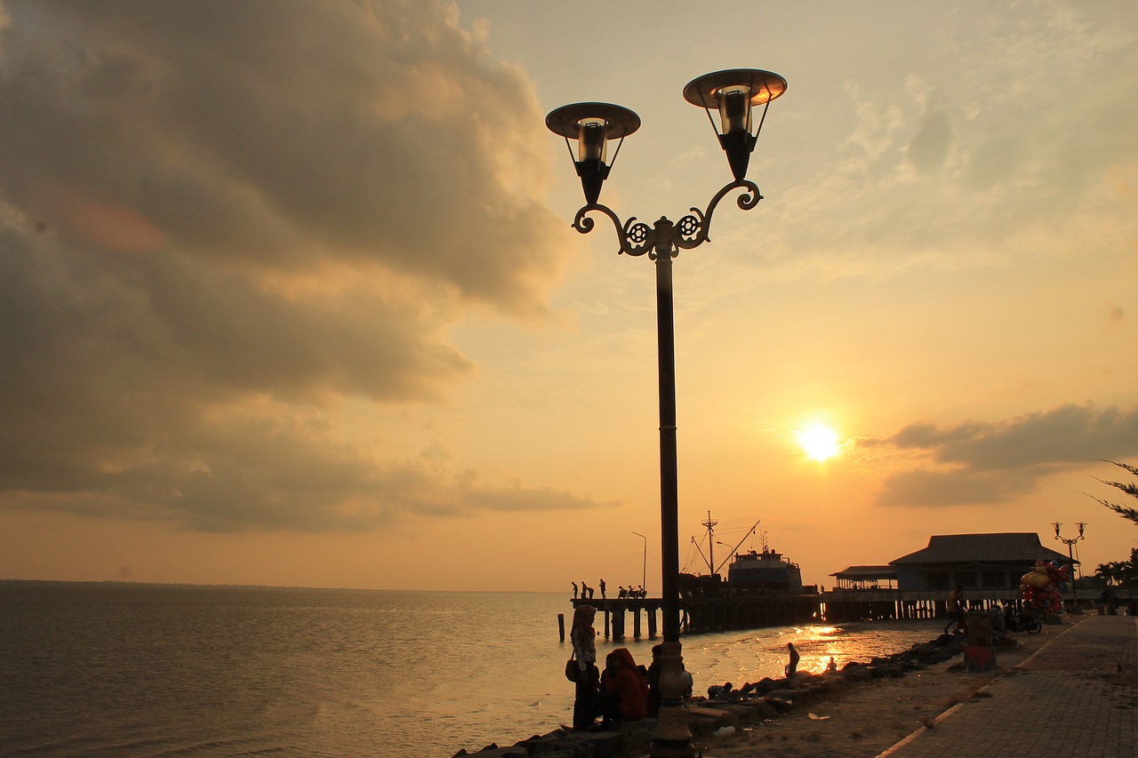 Image - sunset cloud sun port ship golden