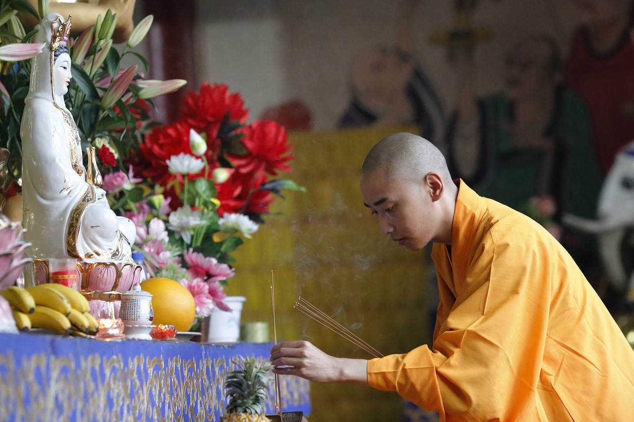 Image - incense respectfully monks han pass