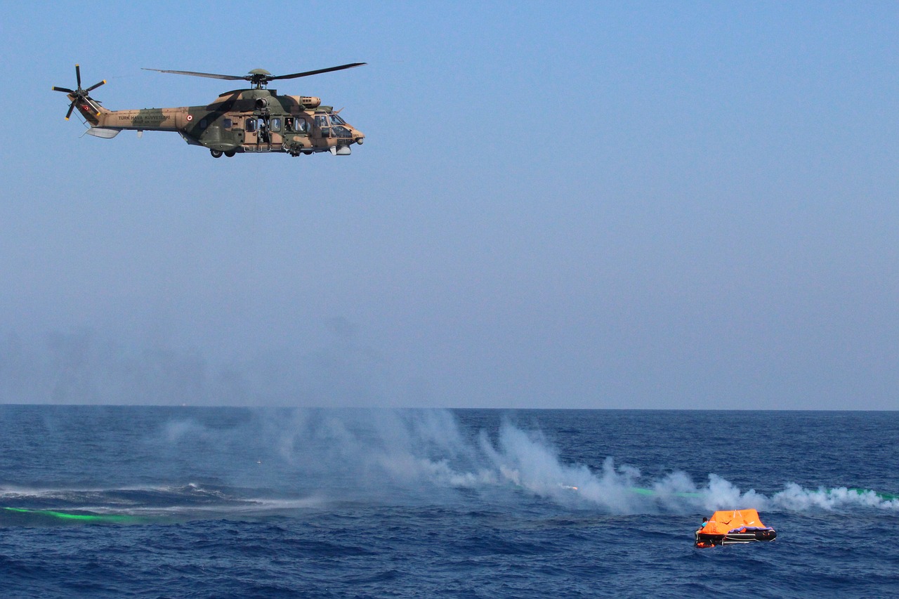 Image - helicopter search recovery military