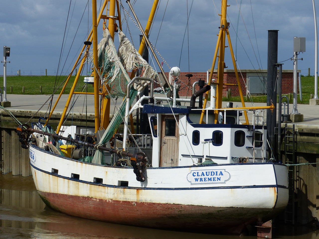 Image - fishing vessel north sea shrimp