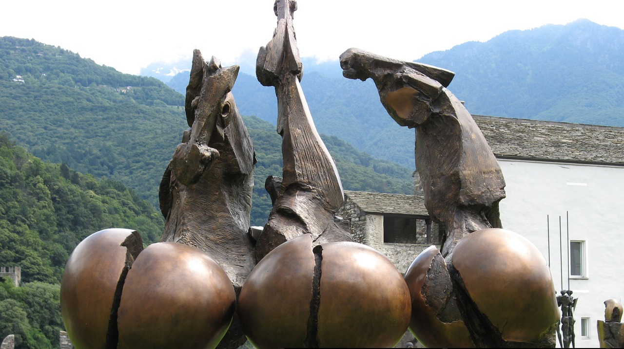 Image - horses buttocks sculpture italy