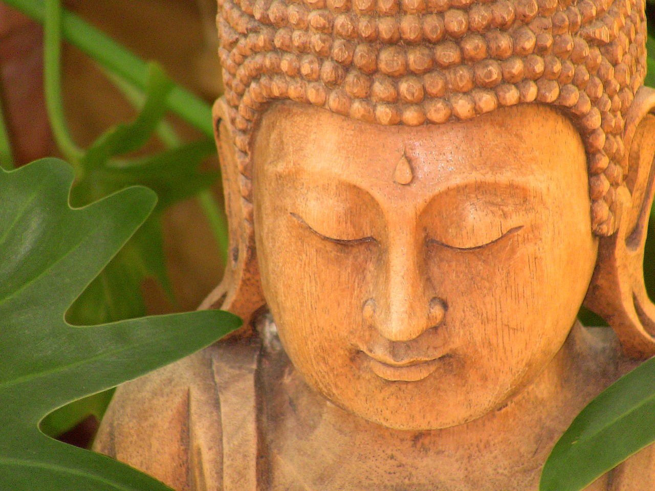 Image - carved buddha bali